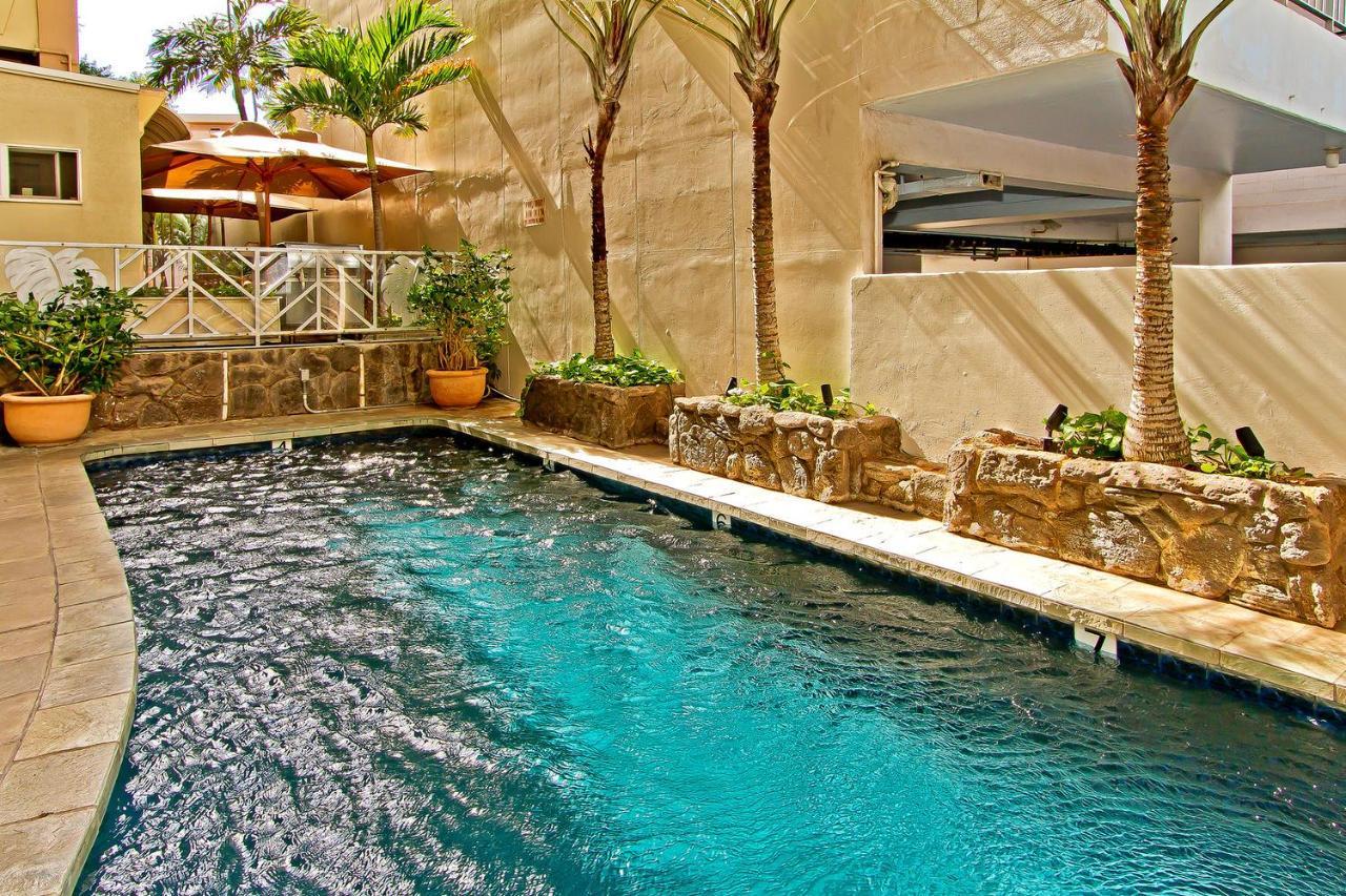 Equus Hotel Honolulu Exterior foto
